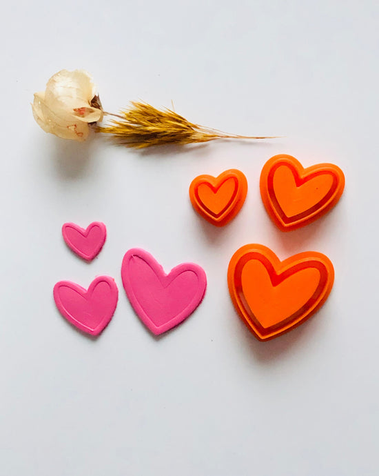Load image into Gallery viewer, Valentines Boho Heart with Edge
